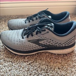 Men’s brooks shoes